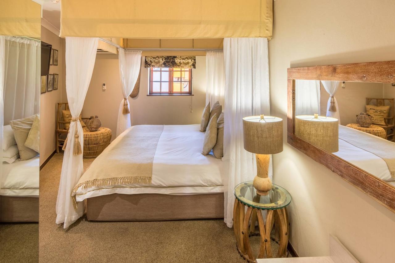 Constantia Hotel And Conference Centre มิดแรนด์ ภายนอก รูปภาพ