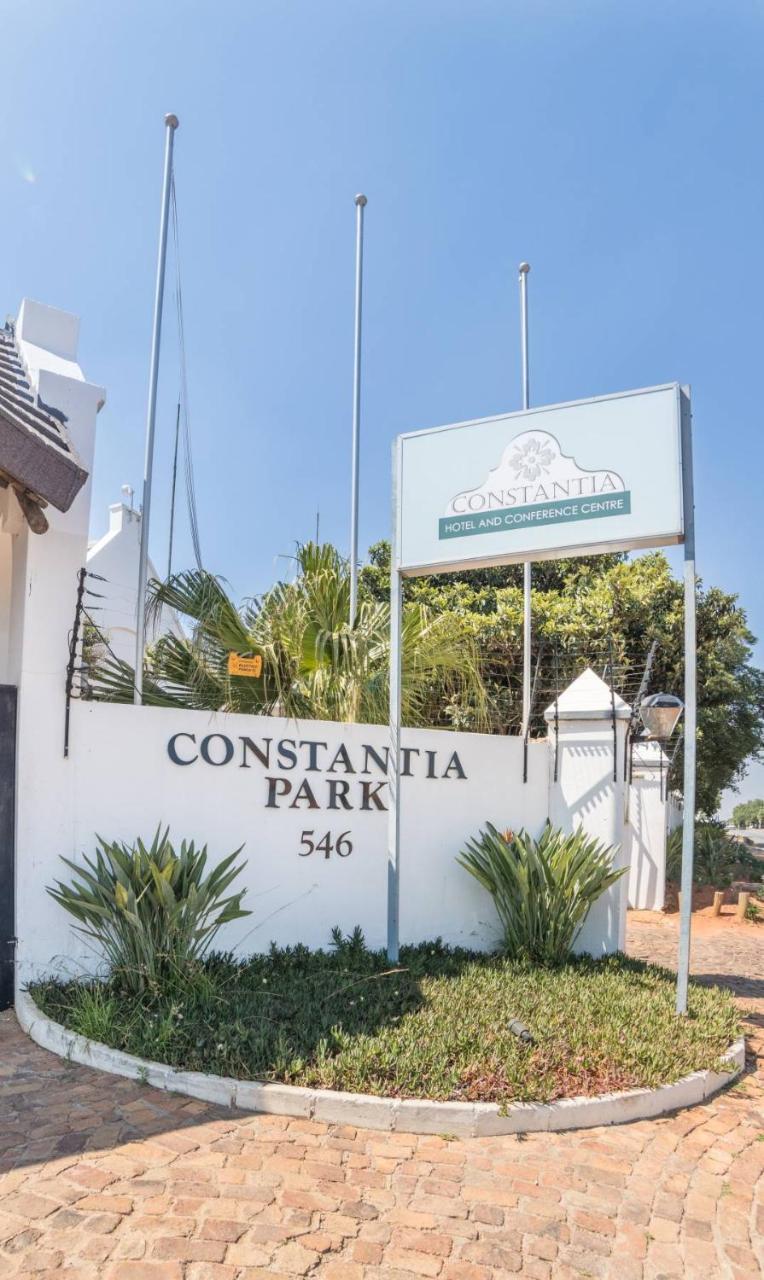 Constantia Hotel And Conference Centre มิดแรนด์ ภายนอก รูปภาพ