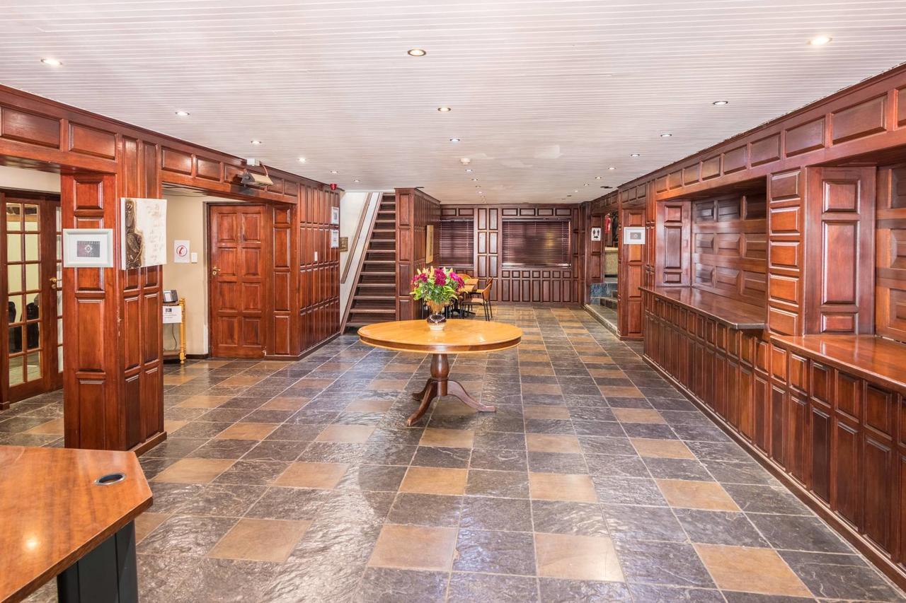 Constantia Hotel And Conference Centre มิดแรนด์ ภายนอก รูปภาพ